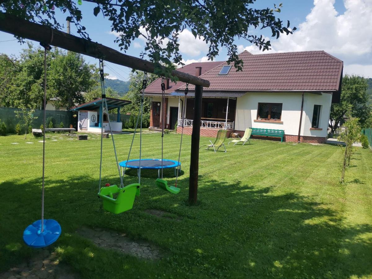 Chalet Bora Viσeu de Jos Εξωτερικό φωτογραφία